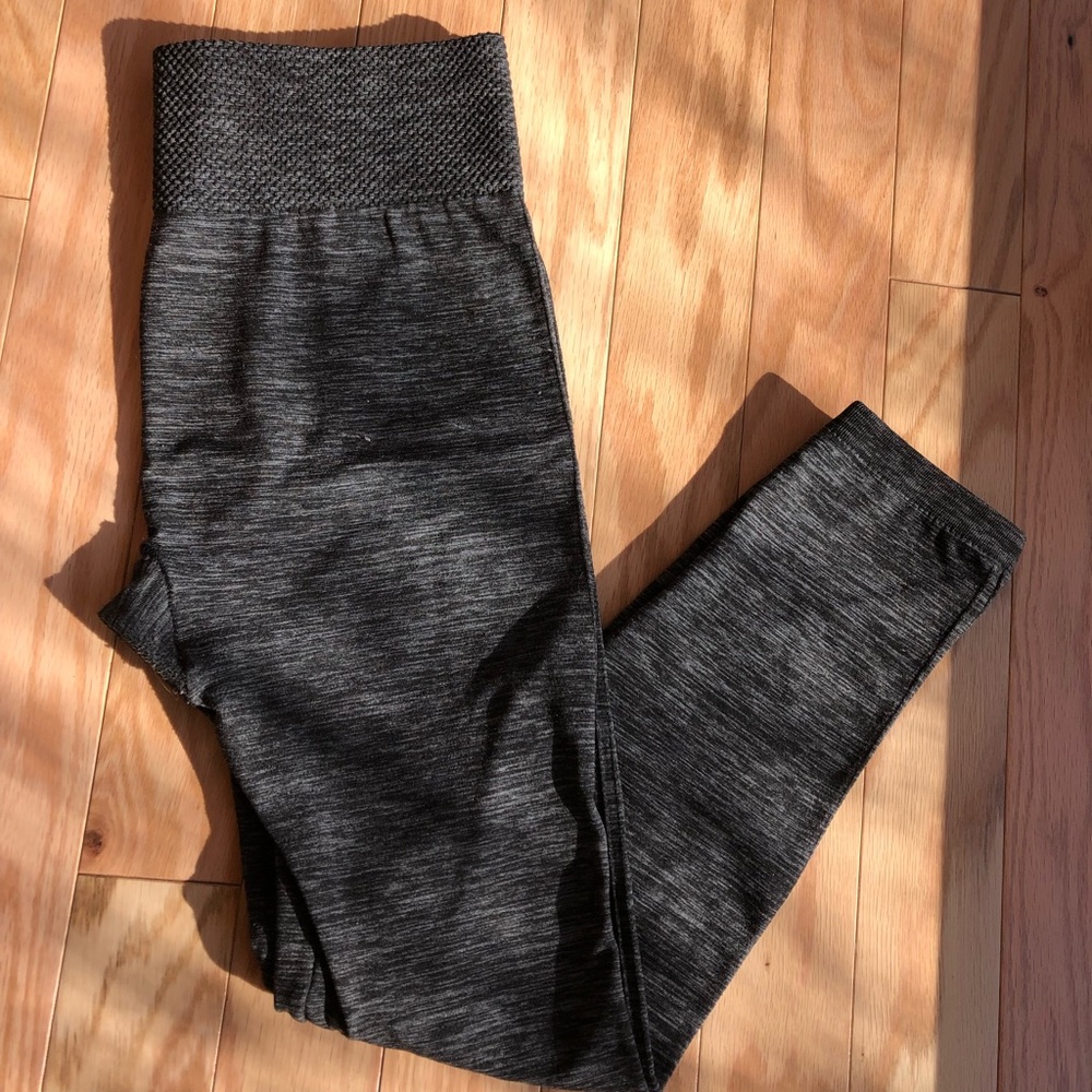 Seamless leggings
